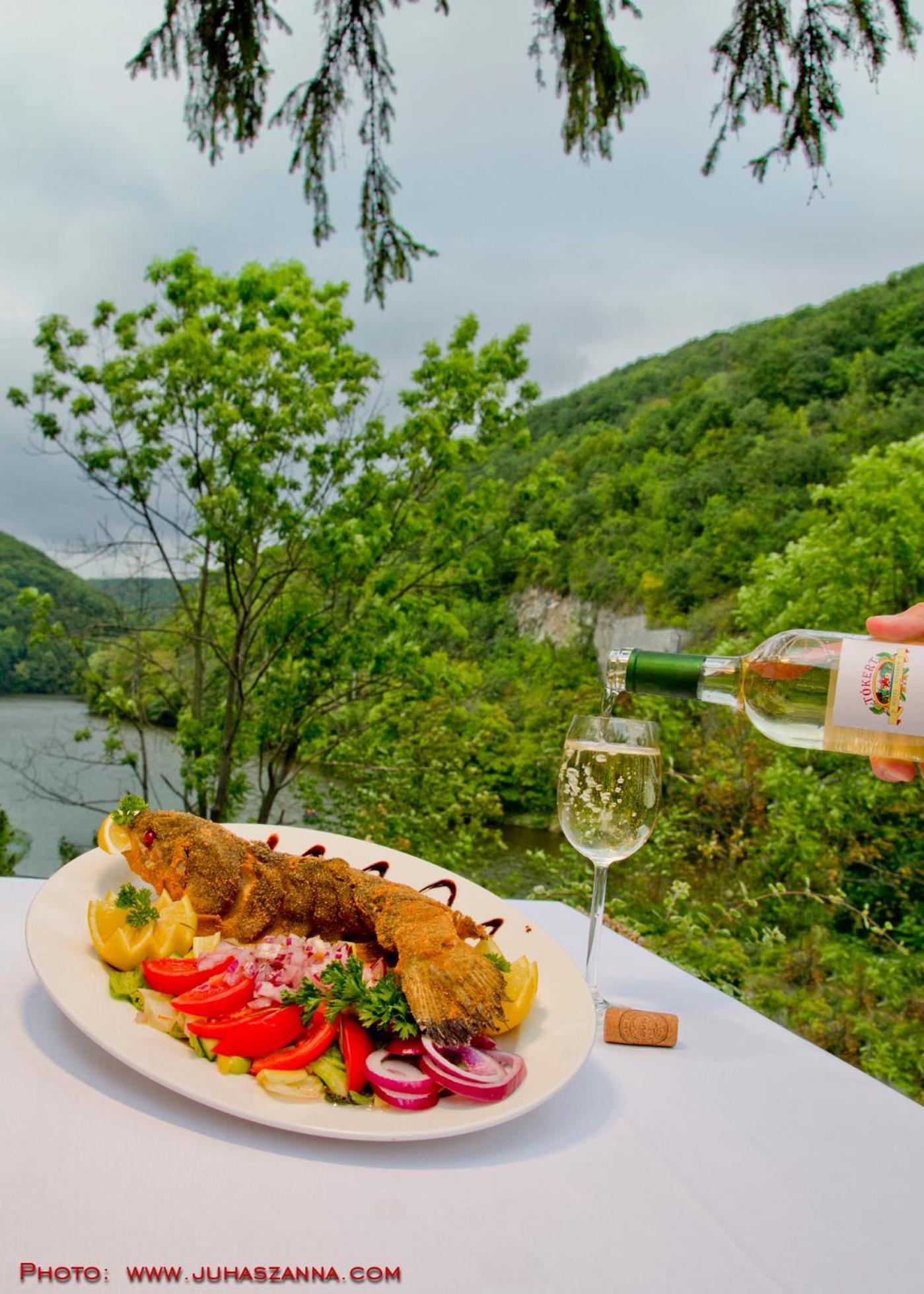 Lillafüred Hotel Tokert Szalloda Es Etterem מראה חיצוני תמונה